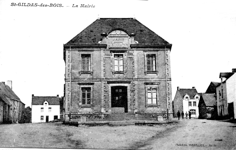 Mairie de Saint-Gildas-des-Bois (anciennement en Bretagne).