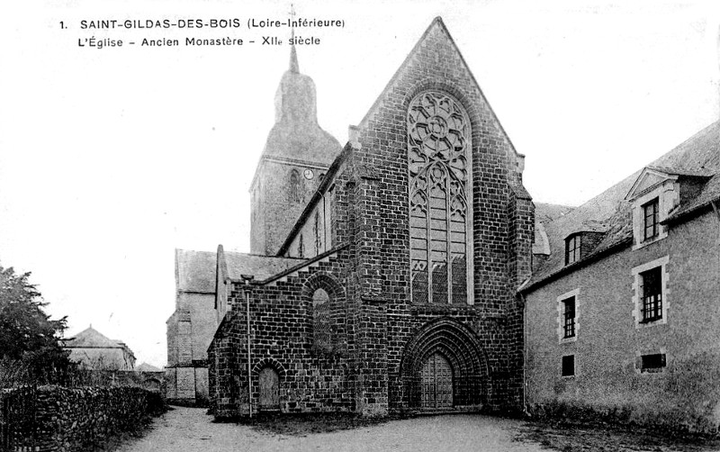 Eglise de Saint-Gildas-des-Bois (anciennement en Bretagne).