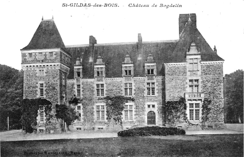 Château de Bogdelin à Saint-Gildas-des-Bois (anciennement en Bretagne).
