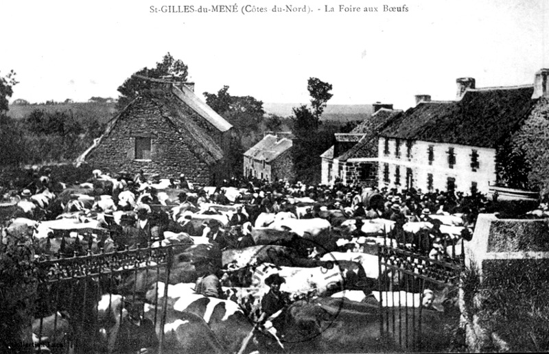 La foire de Saint-Gilles-du-Men (Bretagne).