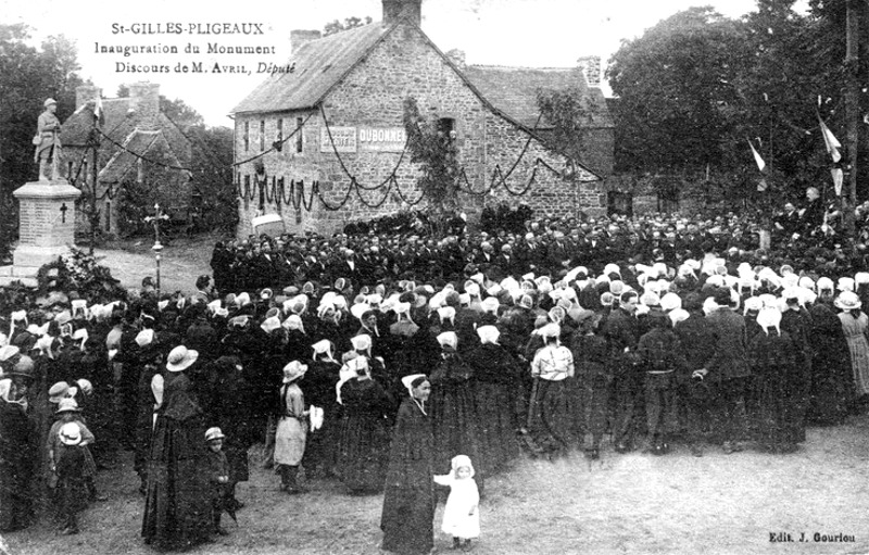 Ville de Saint-Gilles-Pligeaux (Bretagne).