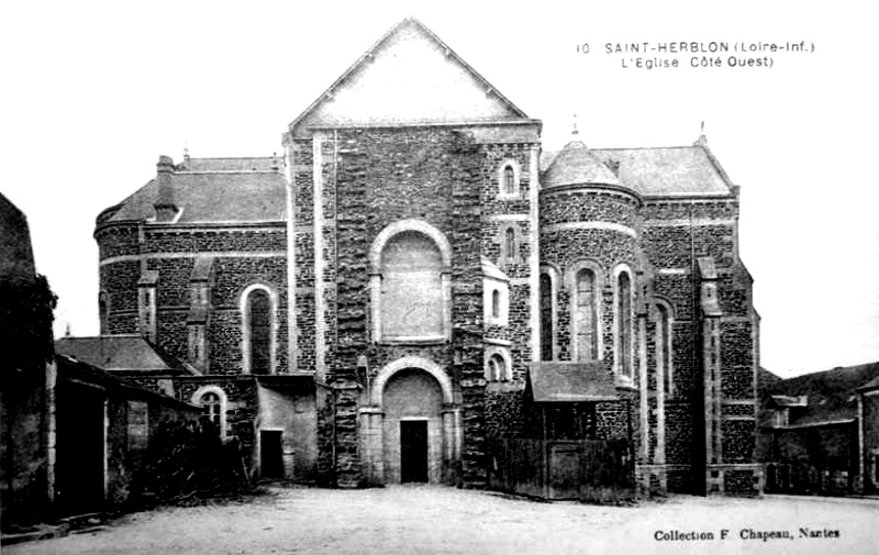 Eglise de Saint-Herblon (anciennement en Bretagne).