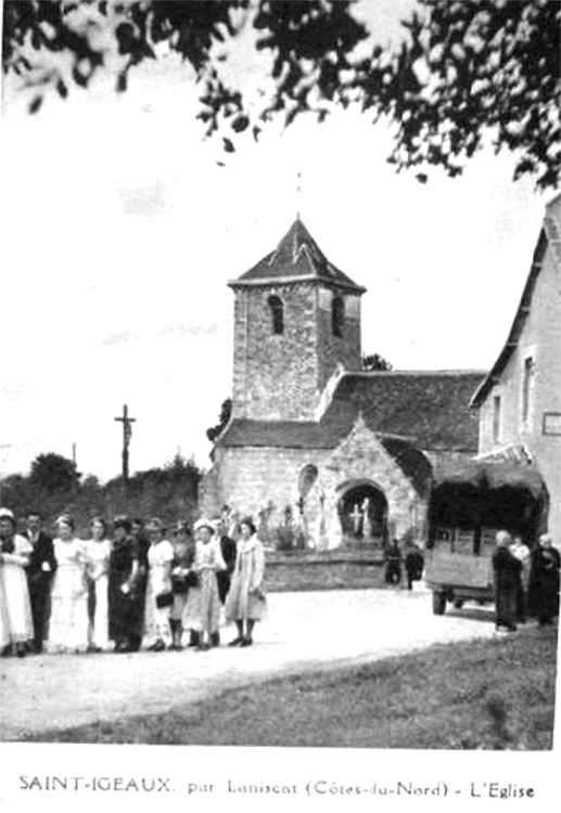 L'église de Perret (Bretagne).