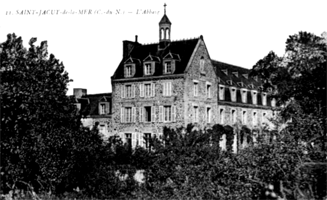 Abbaye de Saint-Jacut-de-la-Mer (Bretagne).