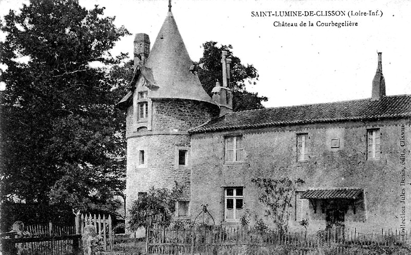 Saint-Lumine-de-Clisson : château de la Courbejollière (Bretagne).