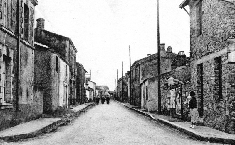 Ville de Saint-Lumine-de-Coutais (Bretagne).