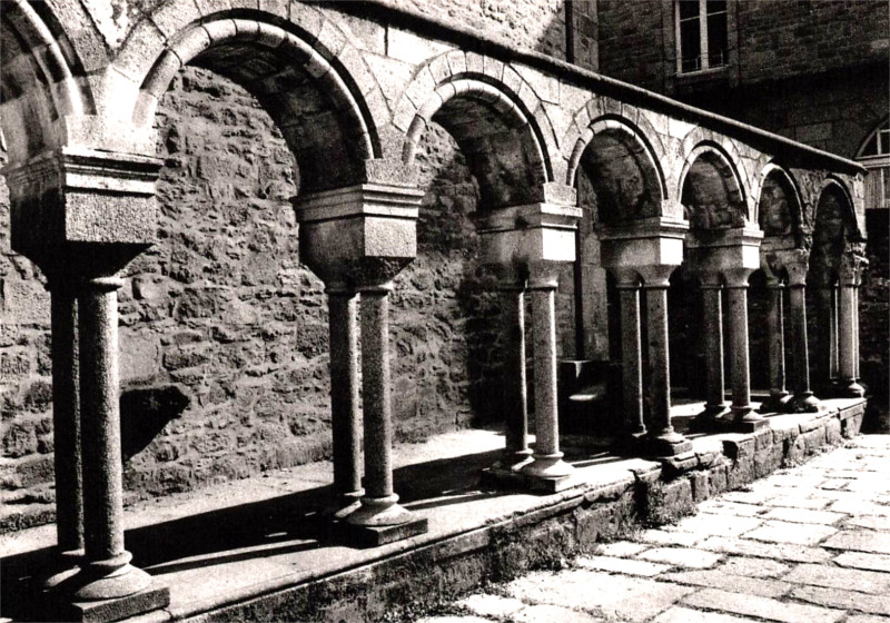 L'ancien clotre de la cathdrale Saint-Vincent de Saint-Malo (Bretagne).