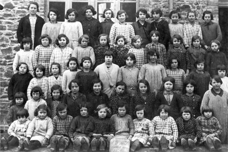 Ecole 1932  de Saint-Mayeux (Bretagne).