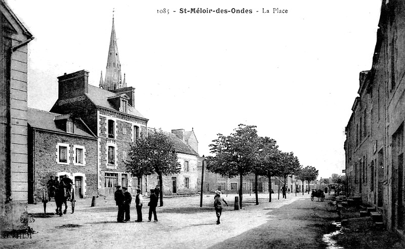 Ville de Saint-Mloir-des-Ondes (Bretagne).