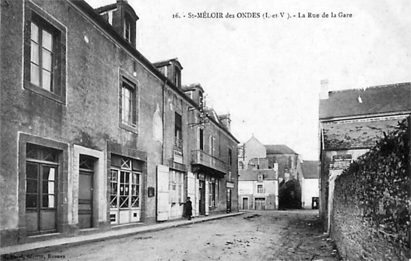 Ville de Saint-Mloir-des-Ondes (Bretagne).