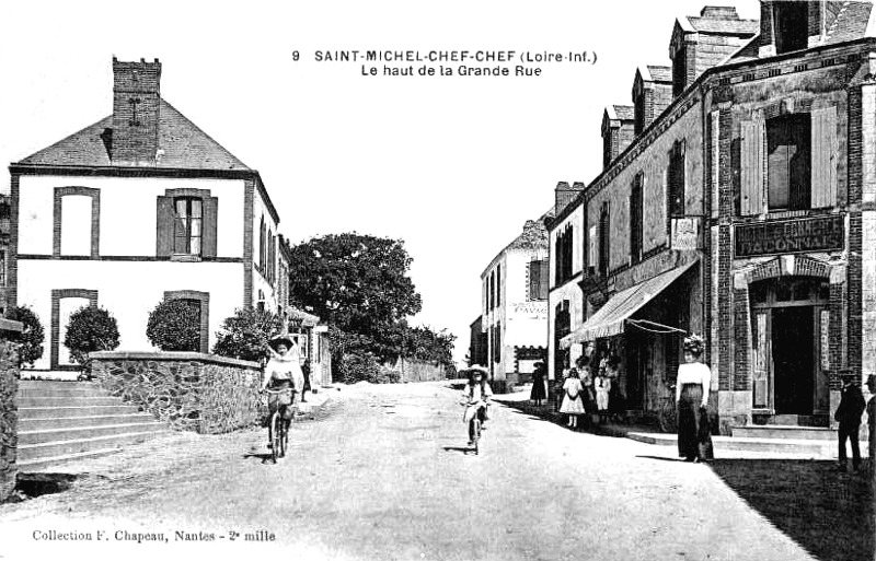 Ville de Saint-Michel-Chef-Chef (anciennement en Bretagne).