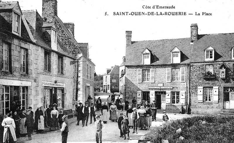 Ville de Saint-Ouen-la-Rouërie (Bretagne).