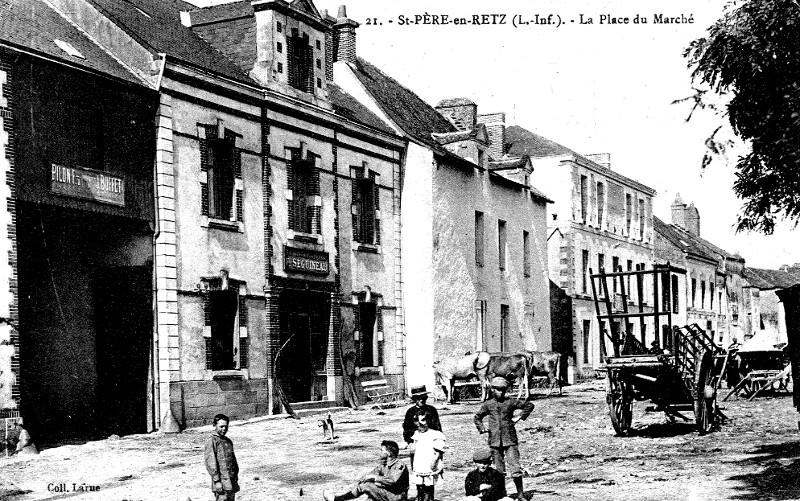 Place du march de Saint-Pre-en-Retz (anciennement en Bretagne).