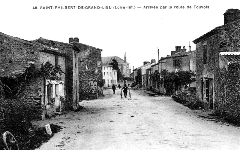 Ville de Saint-Philbert-de-Grand-Lieu (Bretagne).