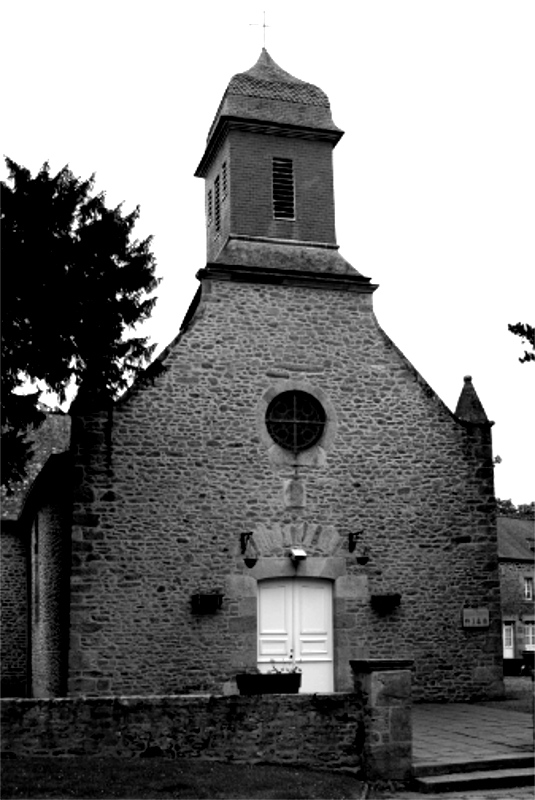 L'église de Saint-Samson-sur-Rance (Bretagne).