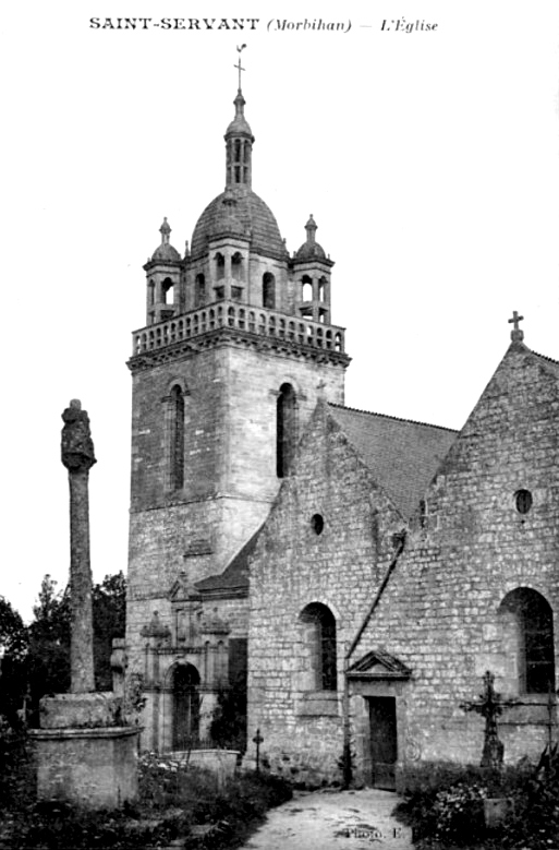 Eglise de Saint-Servant-sur-Oust (Bretagne).