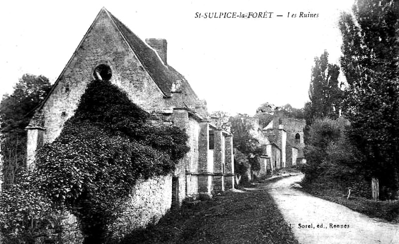 Ville de Saint-Sulpice-la-Forêt (Bretagne).