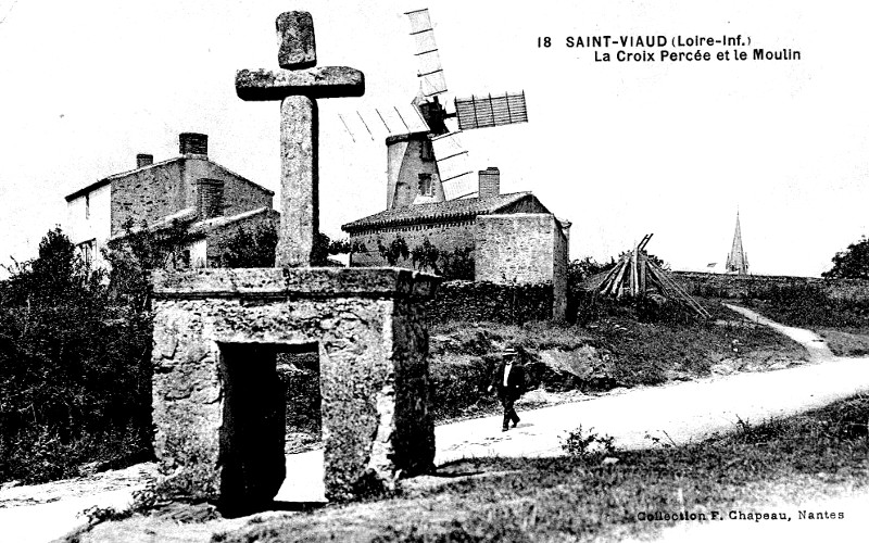 Croix de Saint-Viaud (anciennement en Bretagne).