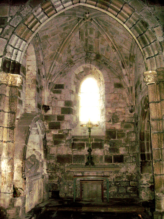 Saint-Brieuc (Bretagne) : cathédrale Saint-Etienne (chapelle absidiale du transept nord)