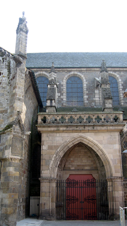Saint-Brieuc (Bretagne) : cathédrale Saint-Etienne (façade Nord)