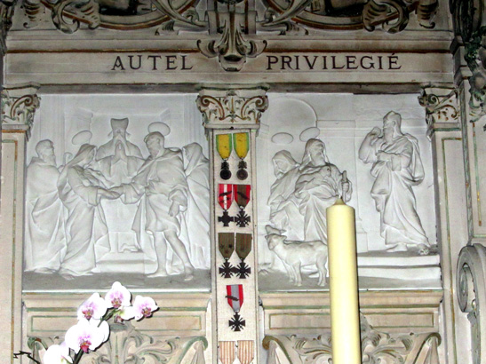 Basilique de Sainte-Anne-d'Auray : l'autel de la Dvotion