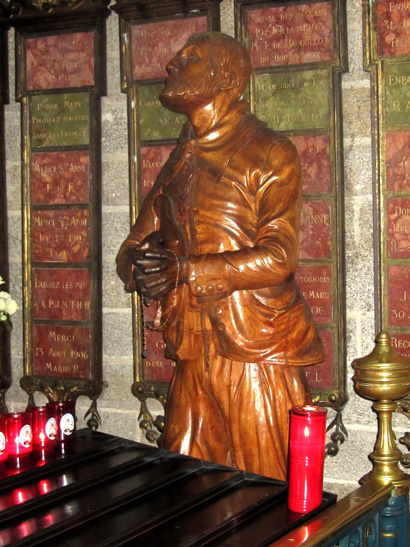 Basilique de Sainte-Anne-d'Auray : l'autel de la Dvotion