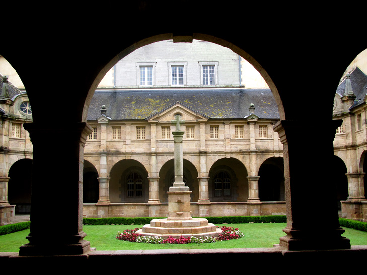 Le clotre de Sainte-Anne-d'Auray