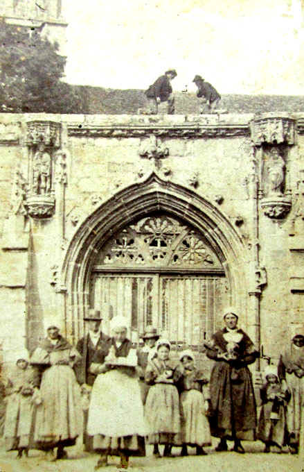 Portail de Saint-Jean-du-Doigt (Bretagne)