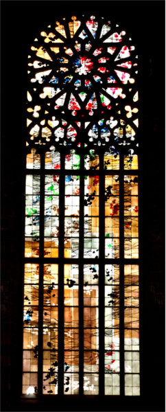 Vitrail de l'église de Saint-Jean-du-Doigt (Bretagne).
