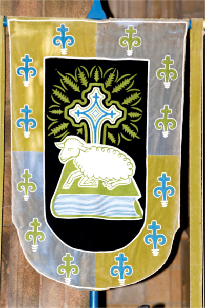 Bannière de l'église de Saint-Jean-du-Doigt (Bretagne).