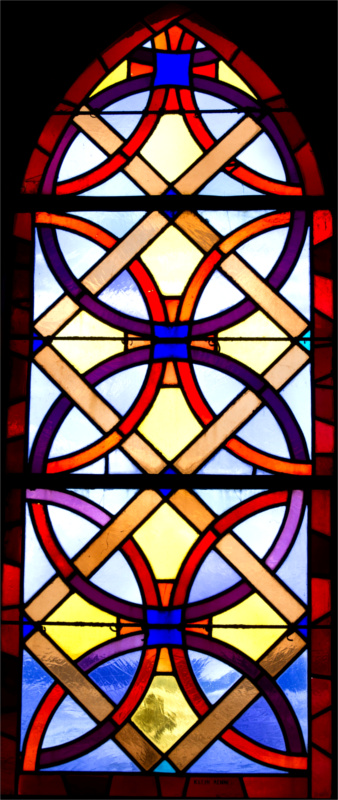 Vitrail de l'église de Saint-Michel-en-Grève (Bretagne).