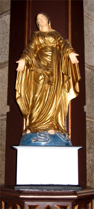 L'glise de Santec (Bretagne) : statue.