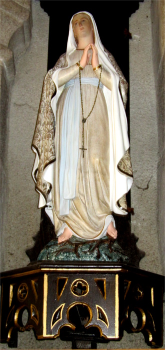 L'glise de Santec (Bretagne) : statue.