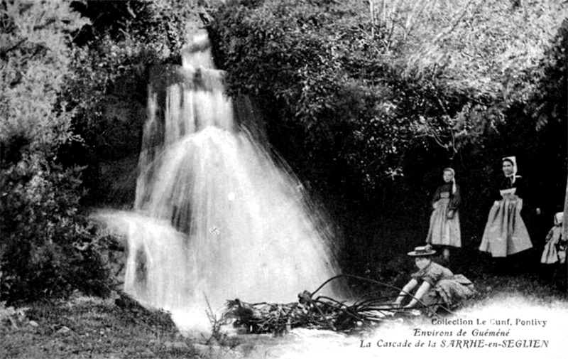 Ville de Sglien (Bretagne) : cascade.