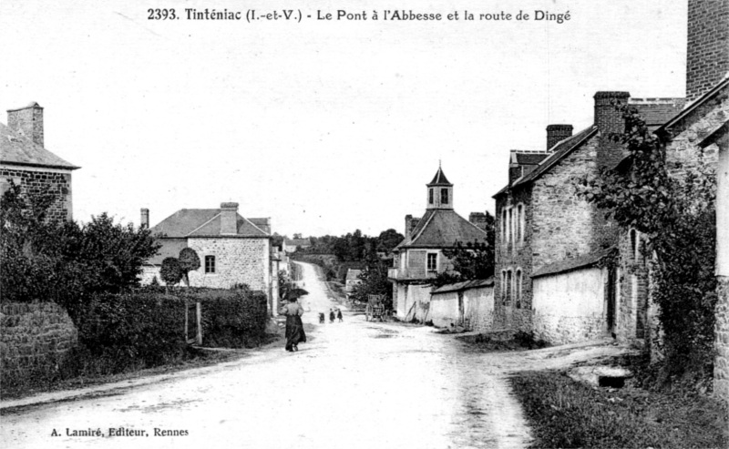 Ville de Tintniac (Bretagne).