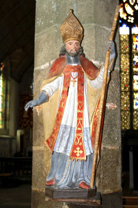 Eglise Saint-Pierre de Tonqudec (Bretagne)