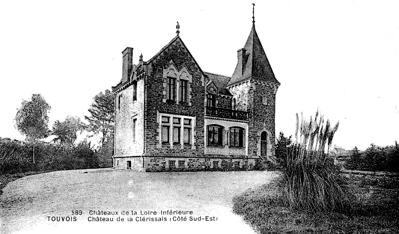 Château de la Clérissais à Touvois (Bretagne).