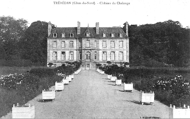 Ville de Trbdan (Bretagne) : chteau de Chalonge.