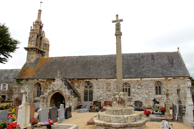 Trduder (Bretagne) : l'glise Saint-Thodore.