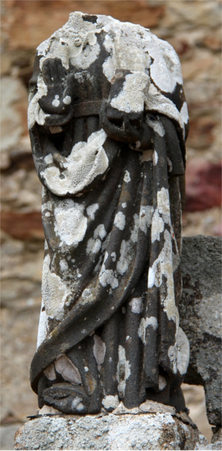 Statue de l'glise de Trduder (Bretagne).