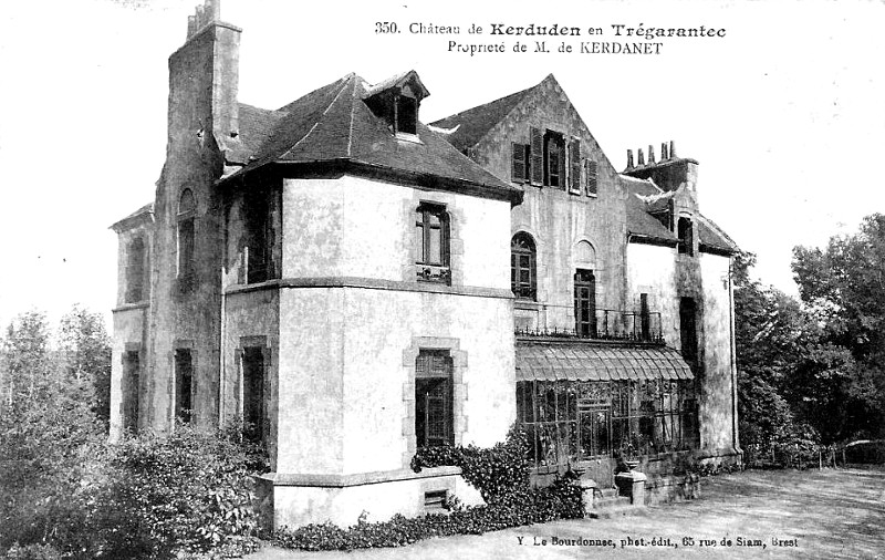 Manoir de Kerduder ou Kerduden à Trégarantec (Bretagne).