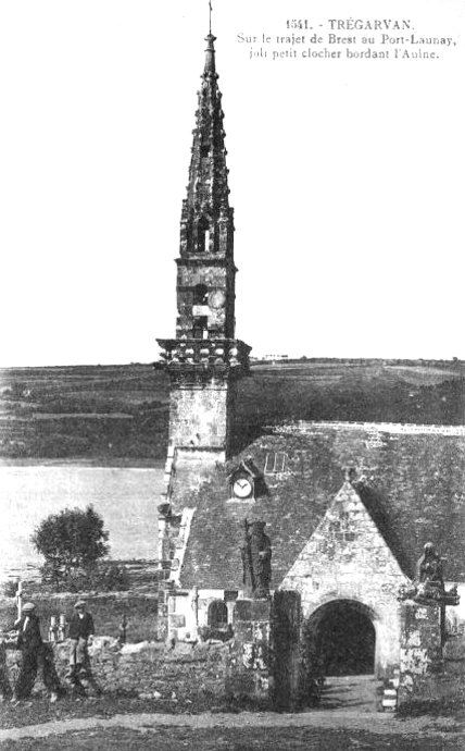 Eglise de Trgarvan (Bretagne).