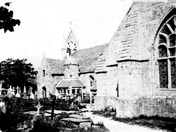 Eglise de Trgastel (Bretagne).