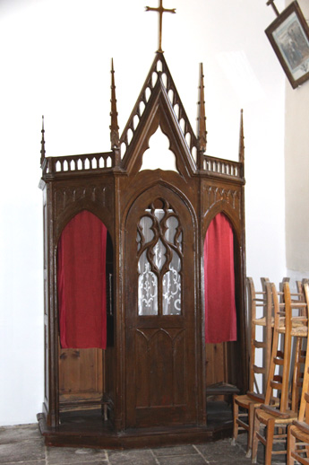 Eglise de croix de l'glise Saint-Brandan  Trgrom, en Bretagne