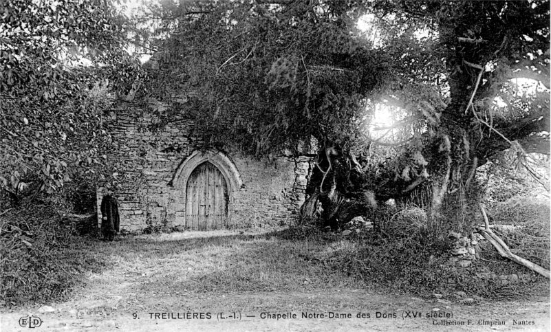 Chapelle Notre-Dame des dons  Treillires (Bretagne).