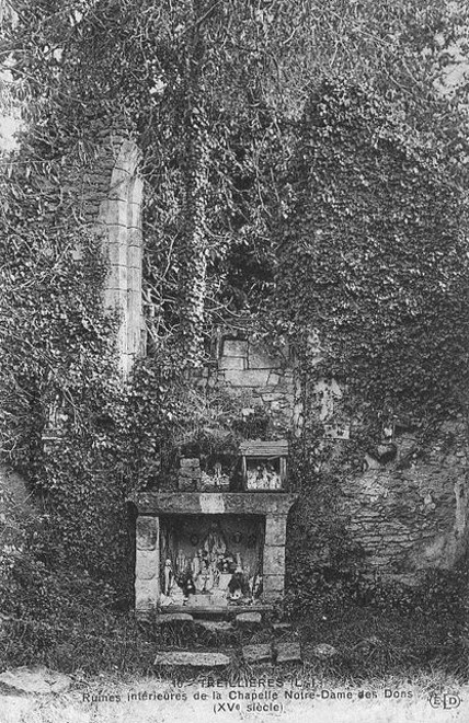 Chapelle Notre-Dame des dons  Treillires (Bretagne).