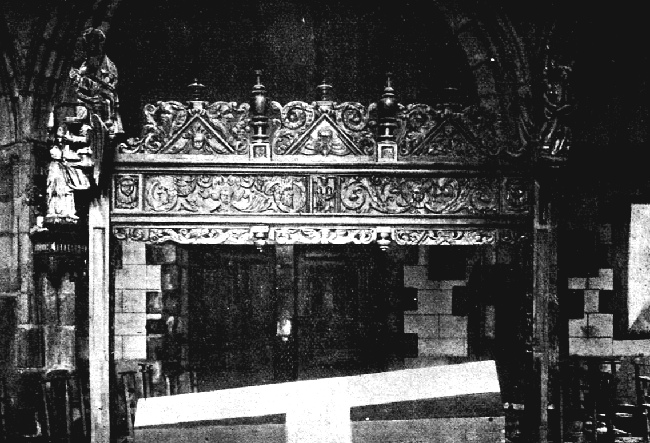 Catafalque de l'glise de Trmaouzan (Bretagne).