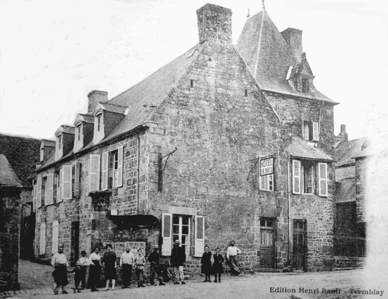 Ville de Tremblay (Bretagne) : maison de la Garenne.