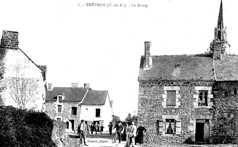 Ville de Trvron (Bretagne).