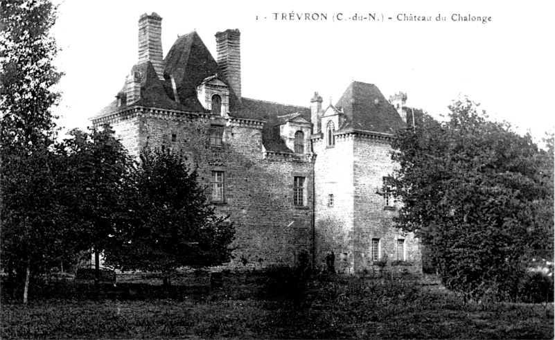 Ville de Trvron (Bretagne) : chteau de Chalonge.